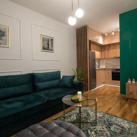 Apartman Park Биелина Екстериор снимка