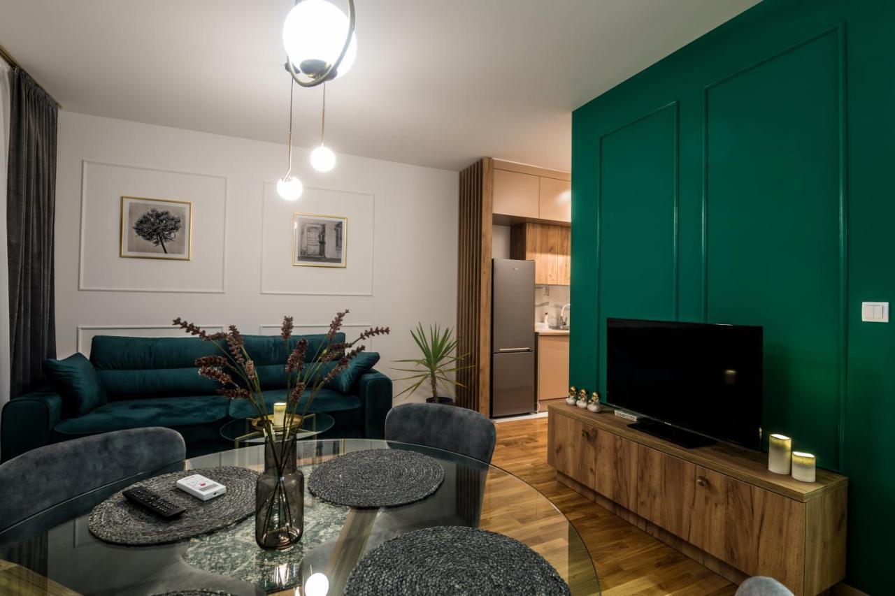 Apartman Park Биелина Екстериор снимка