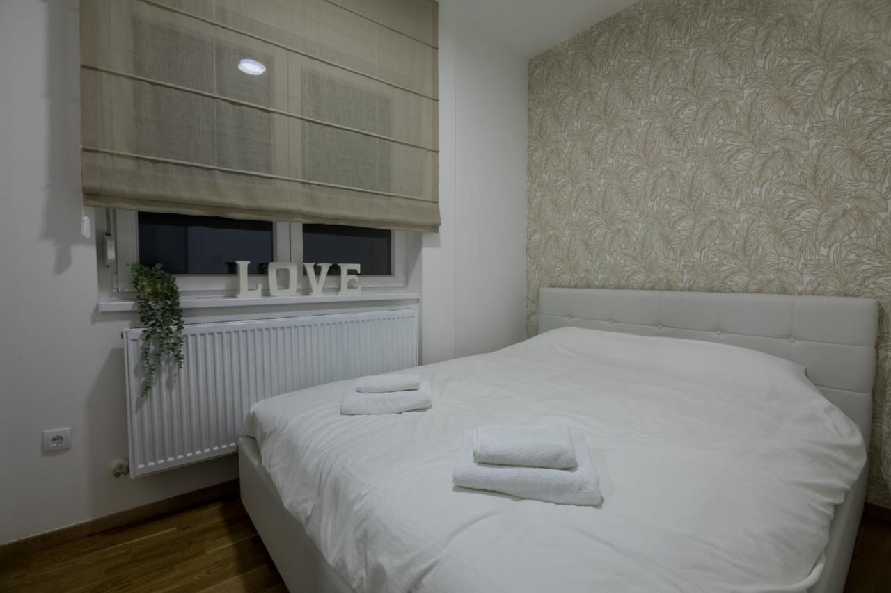 Apartman Park Биелина Екстериор снимка